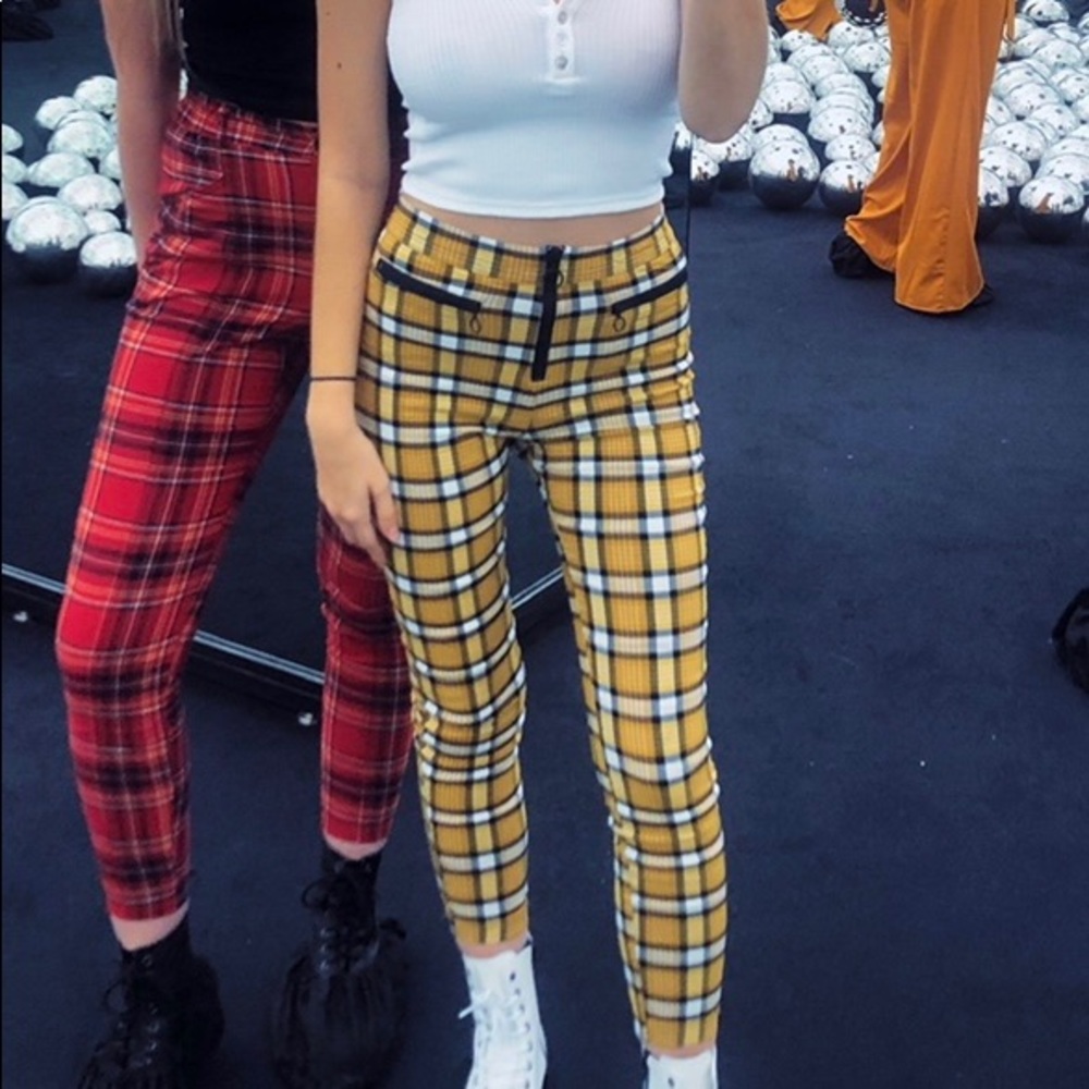 GOLD AND BLACK PLAID URBAN OUTFITTERS PANTS